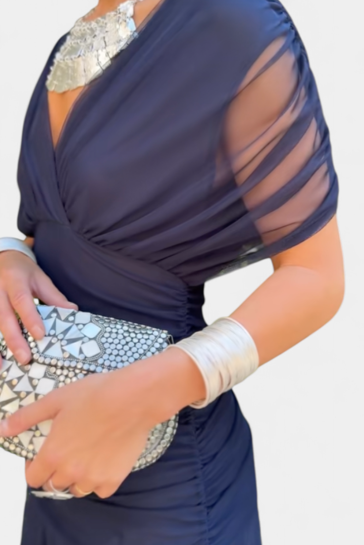 Amaris - Elegant Off-Shoulder Dress